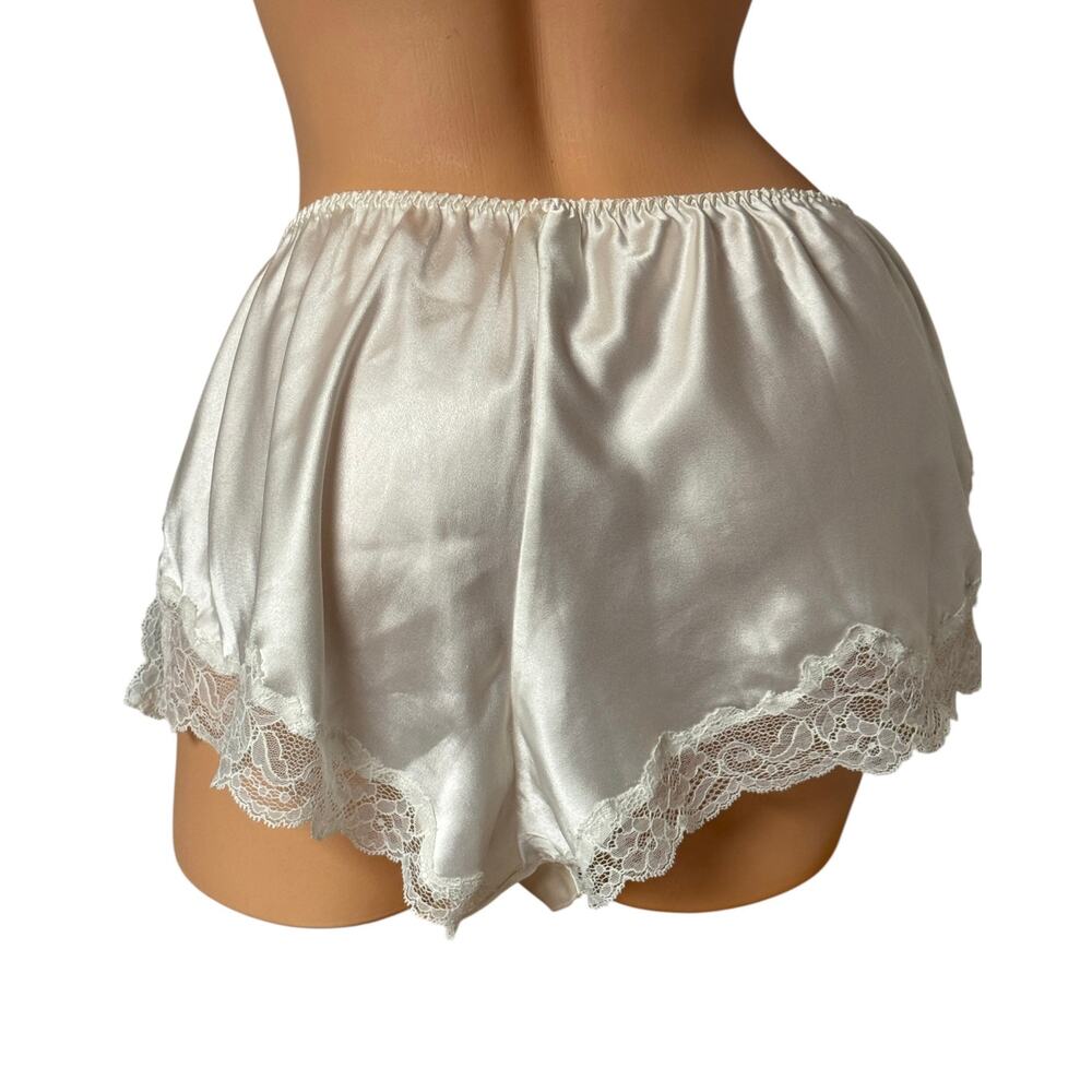 ViNTaGe Secrets in Lace Shiny Satin Tap Panties Sleep Shorts Size XL - Picture 3 of 6